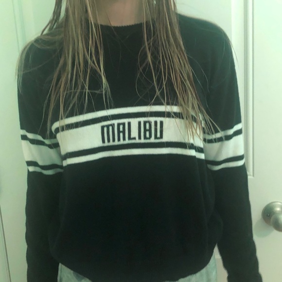 Brandy Melville Sweaters - Brandy Melville Sweater